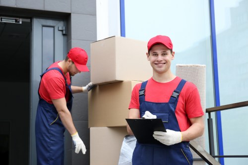 Local moving team helping with a Newbury Park home relocation