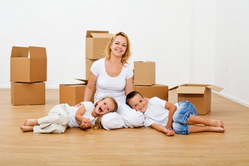 Local man and van service helping with a move in Newbury Park