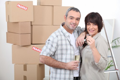 Local moving support for homes and flats in Newbury Park